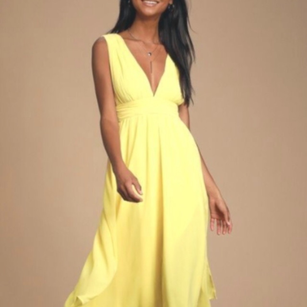 Beautiful yellow chiffon midi dress